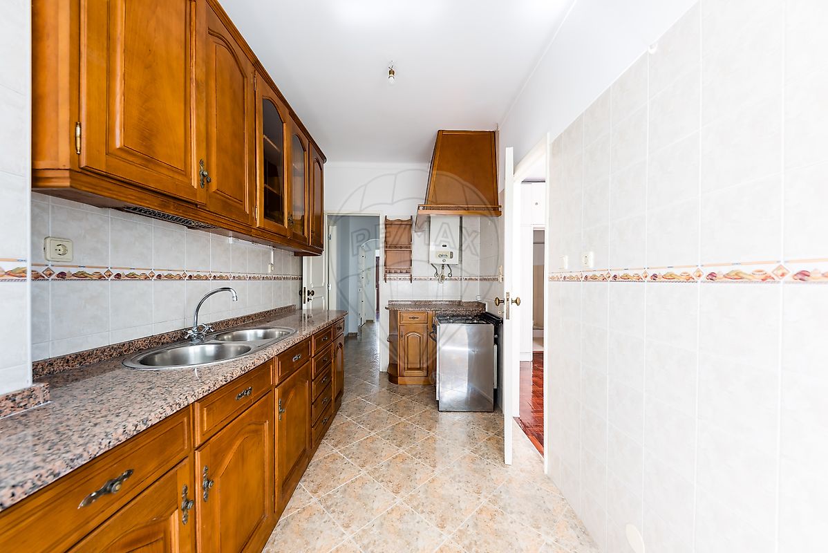 Apartamento T3 para arrendar em Lisboa