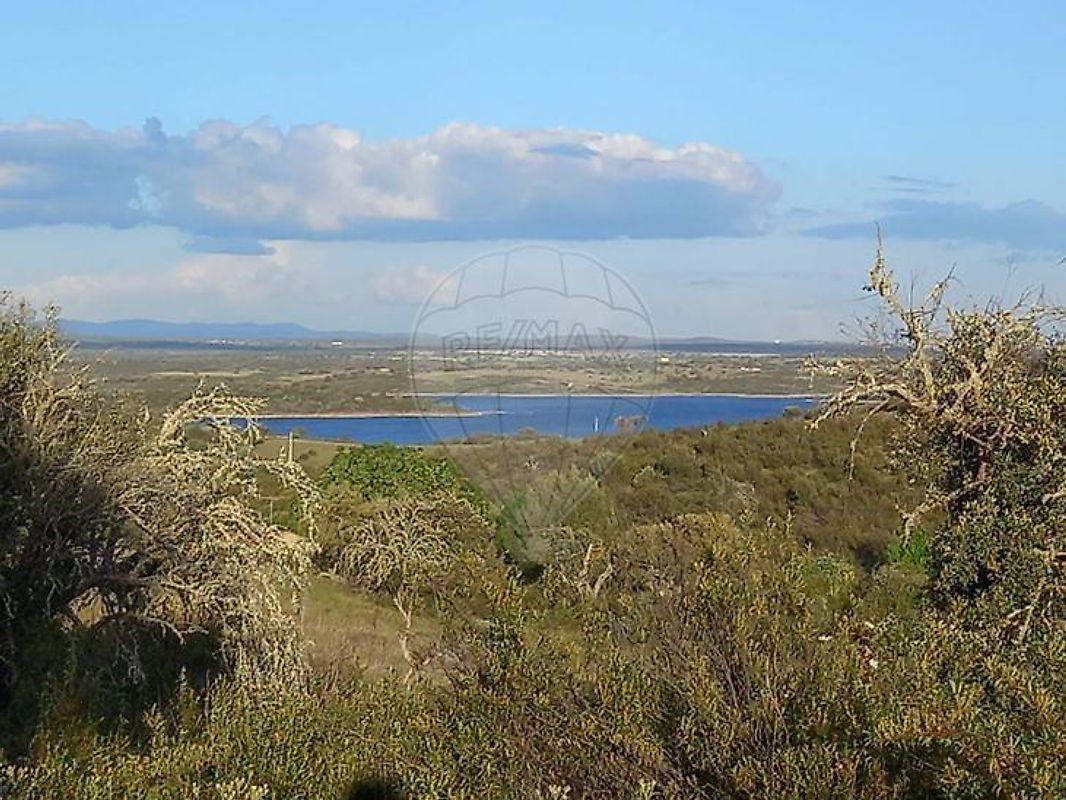Terreno  à venda em Reguengos de Monsaraz