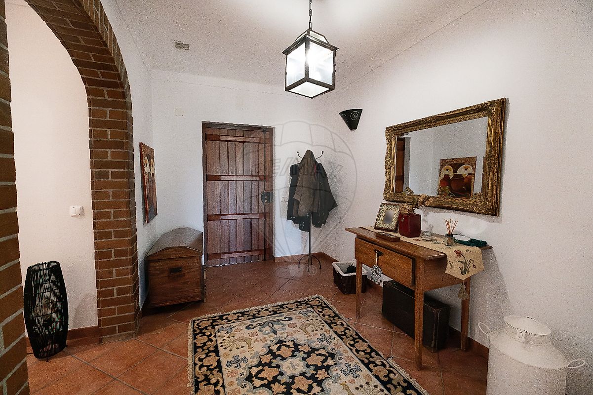 listing 124771074-27 picture-0