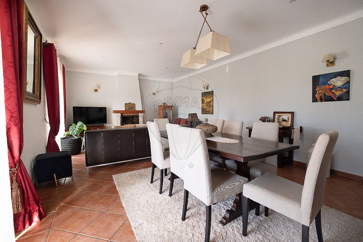 listing 124771074-27 picture-0