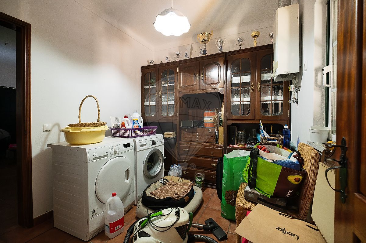 listing 124771074-27 picture-0