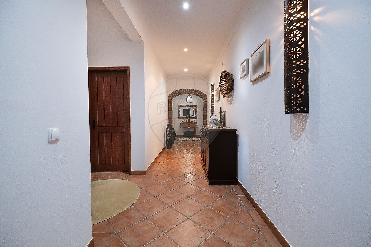 listing 124771074-27 picture-0