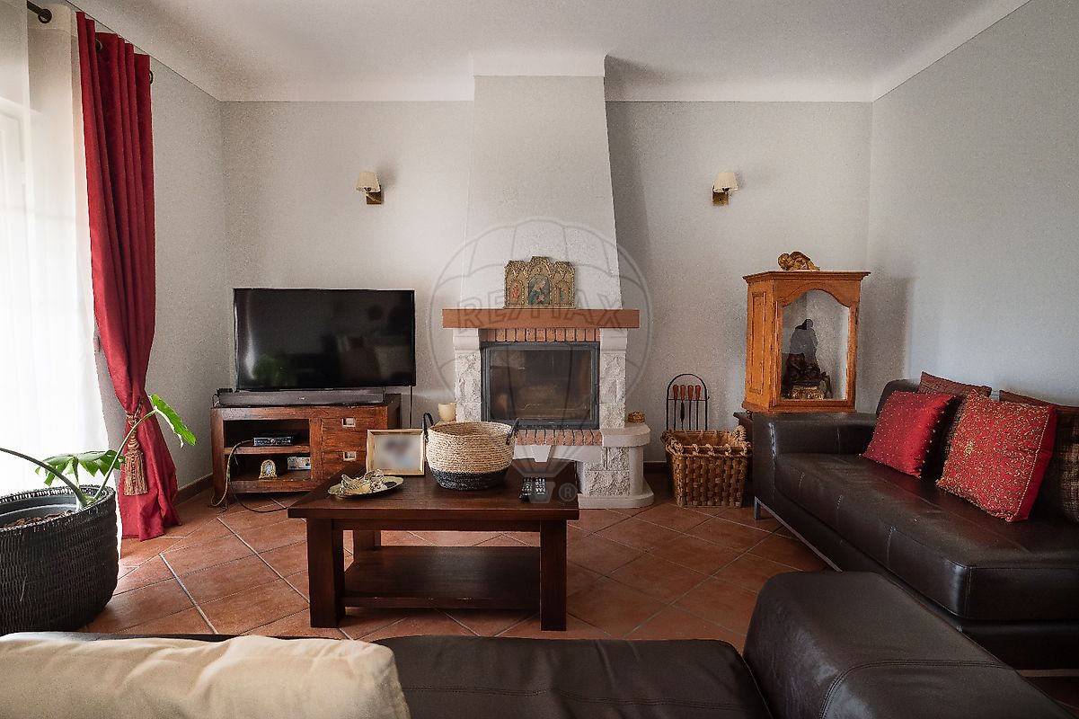 listing 124771074-27 picture-0
