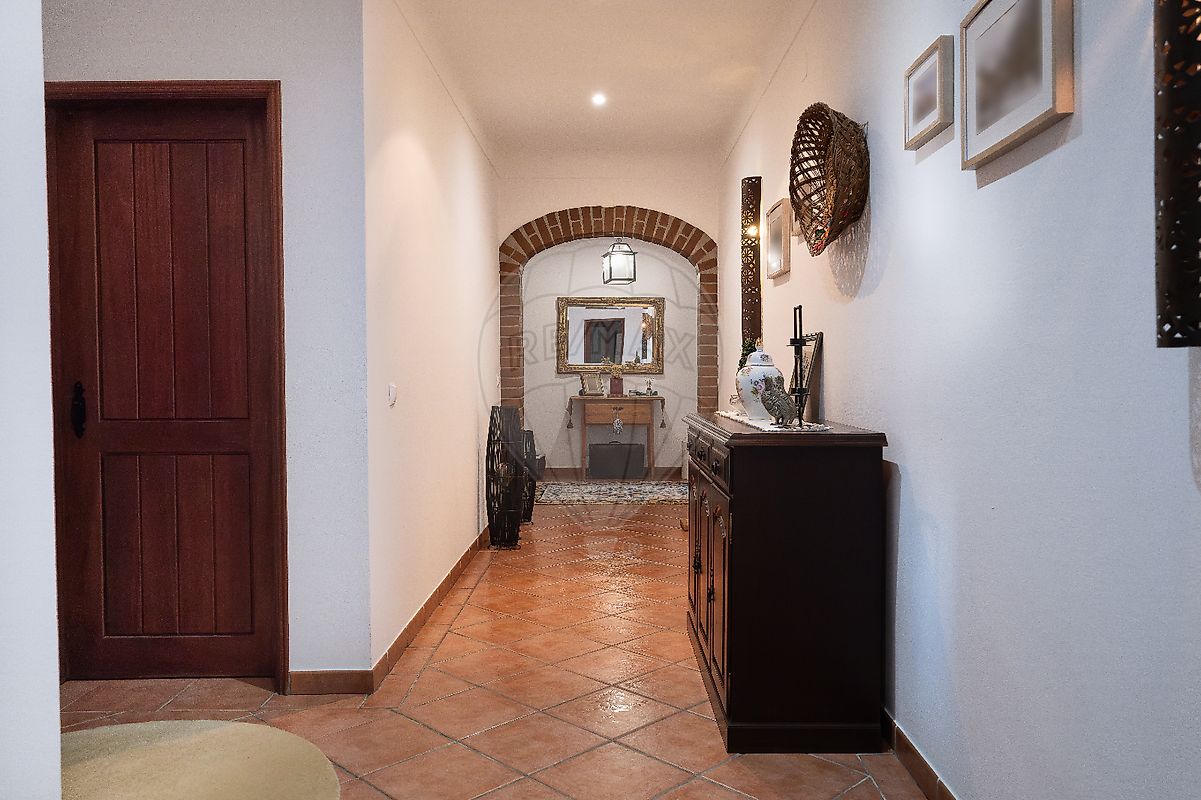listing 124771074-27 picture-0