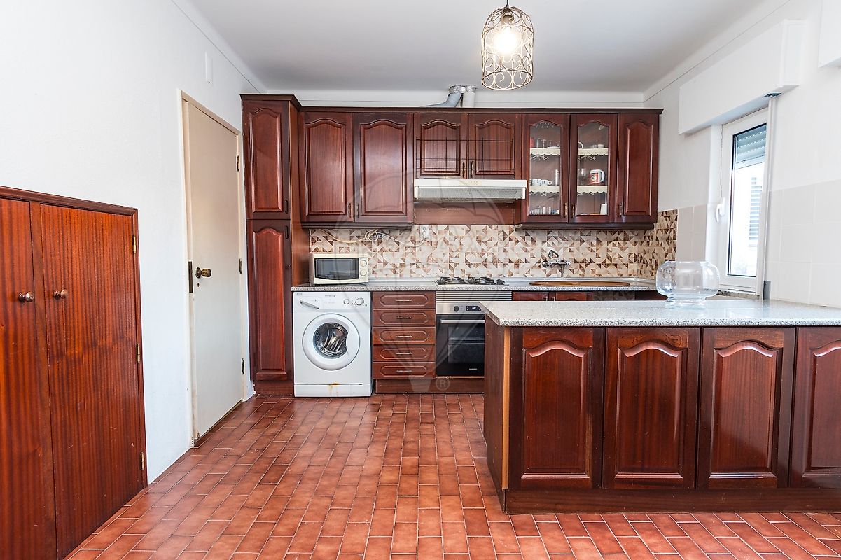 listing 124771032-141 picture-0