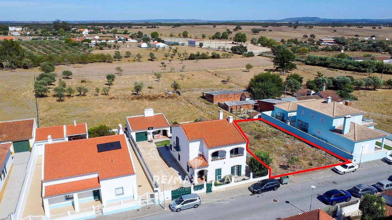 Terreno em Viana do Alentejo