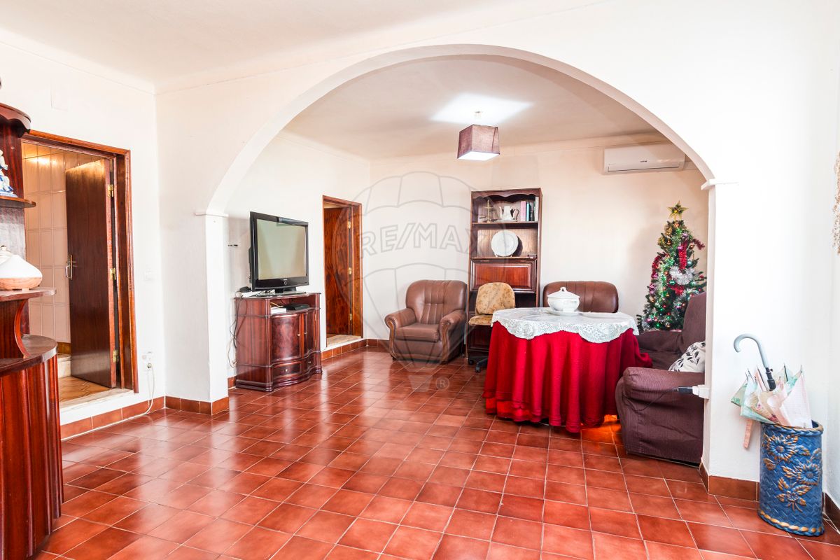 listing 124771124-21 picture-0