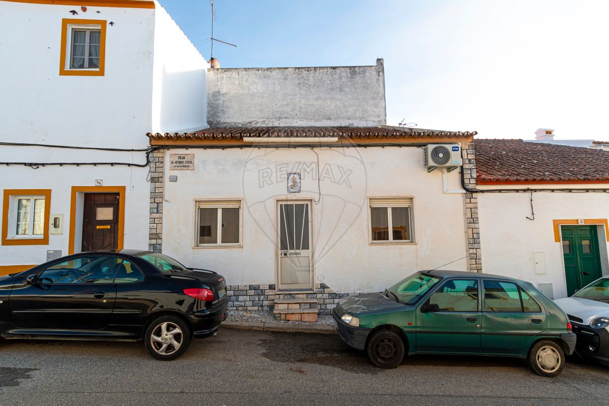 Moradia T4 para venda