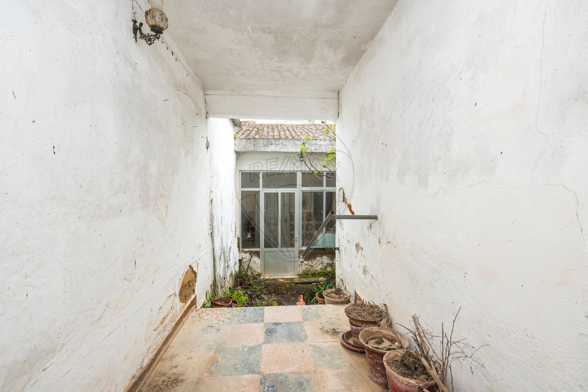 listing 124771157-2 picture-0