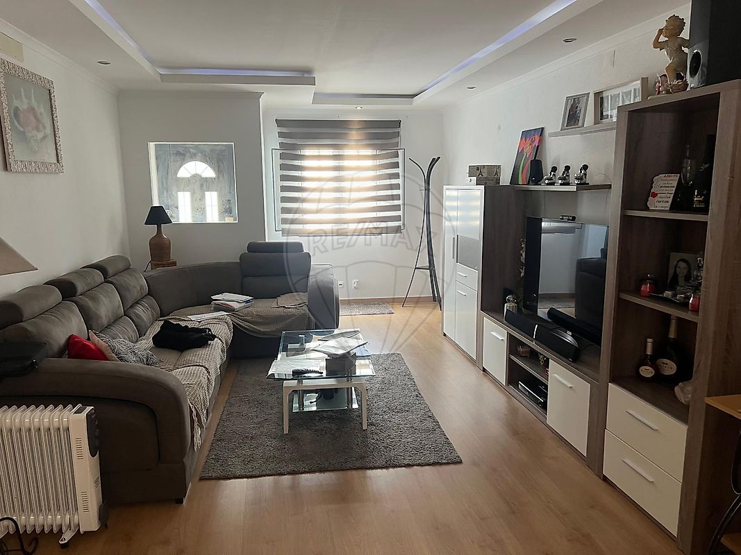 Moradia T2 para venda