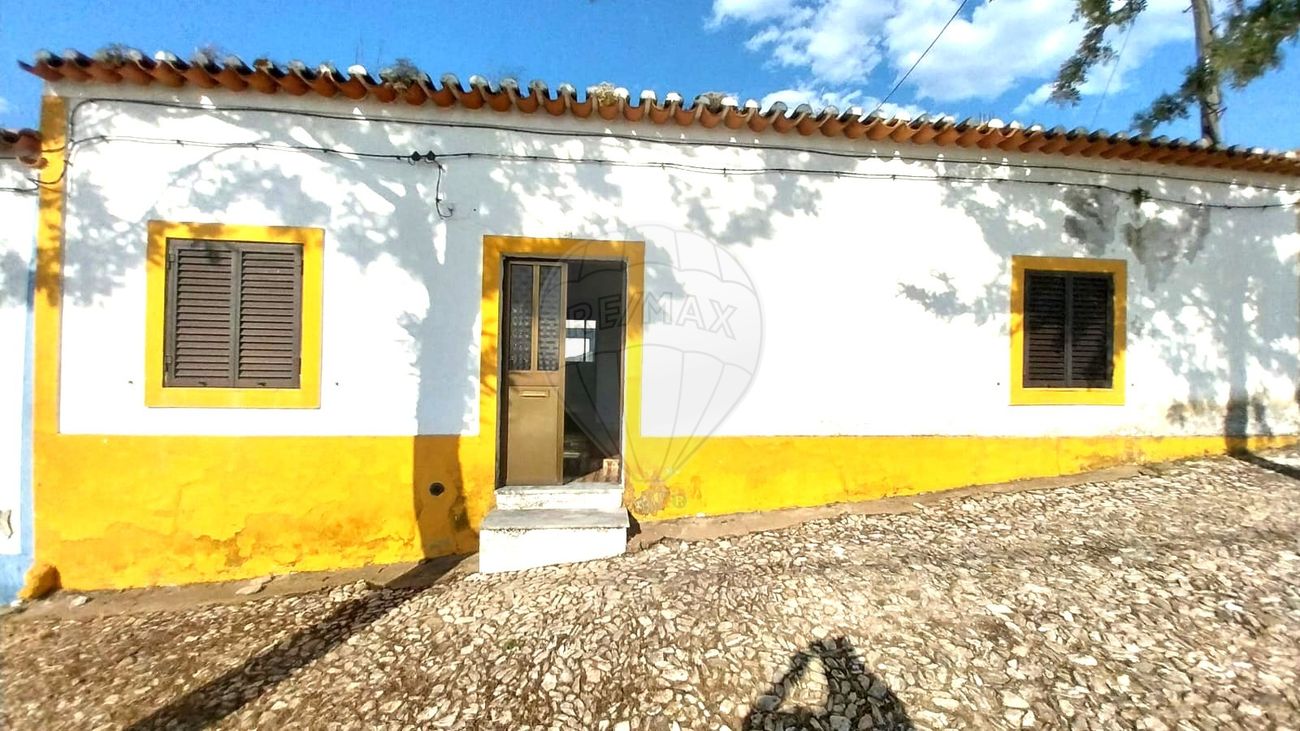 Moradia T4 para venda
