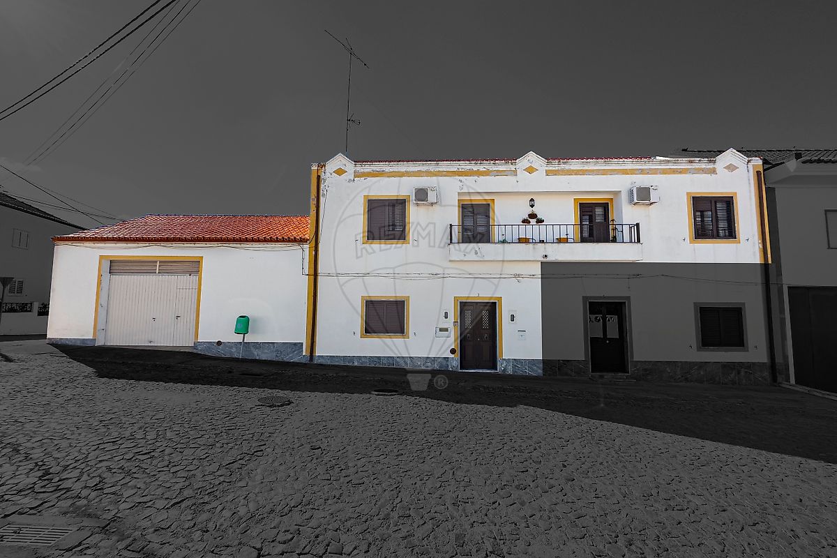Moradia - São Manços e São Vicente do Pigeiro, Évora, Évora