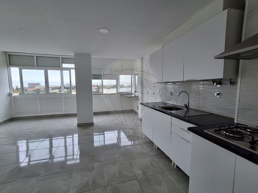 Apartamento T3 à venda em Oeiras