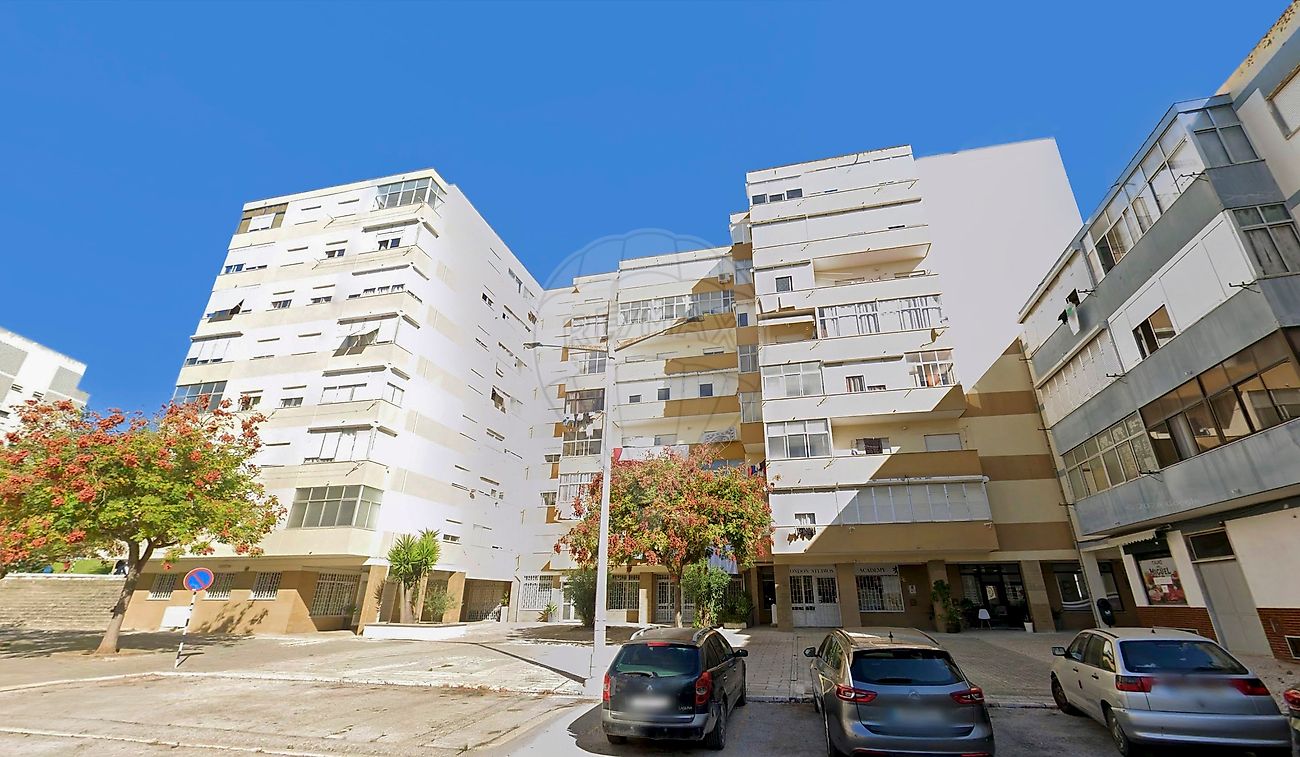 Apartamento T3 à venda em Seixal