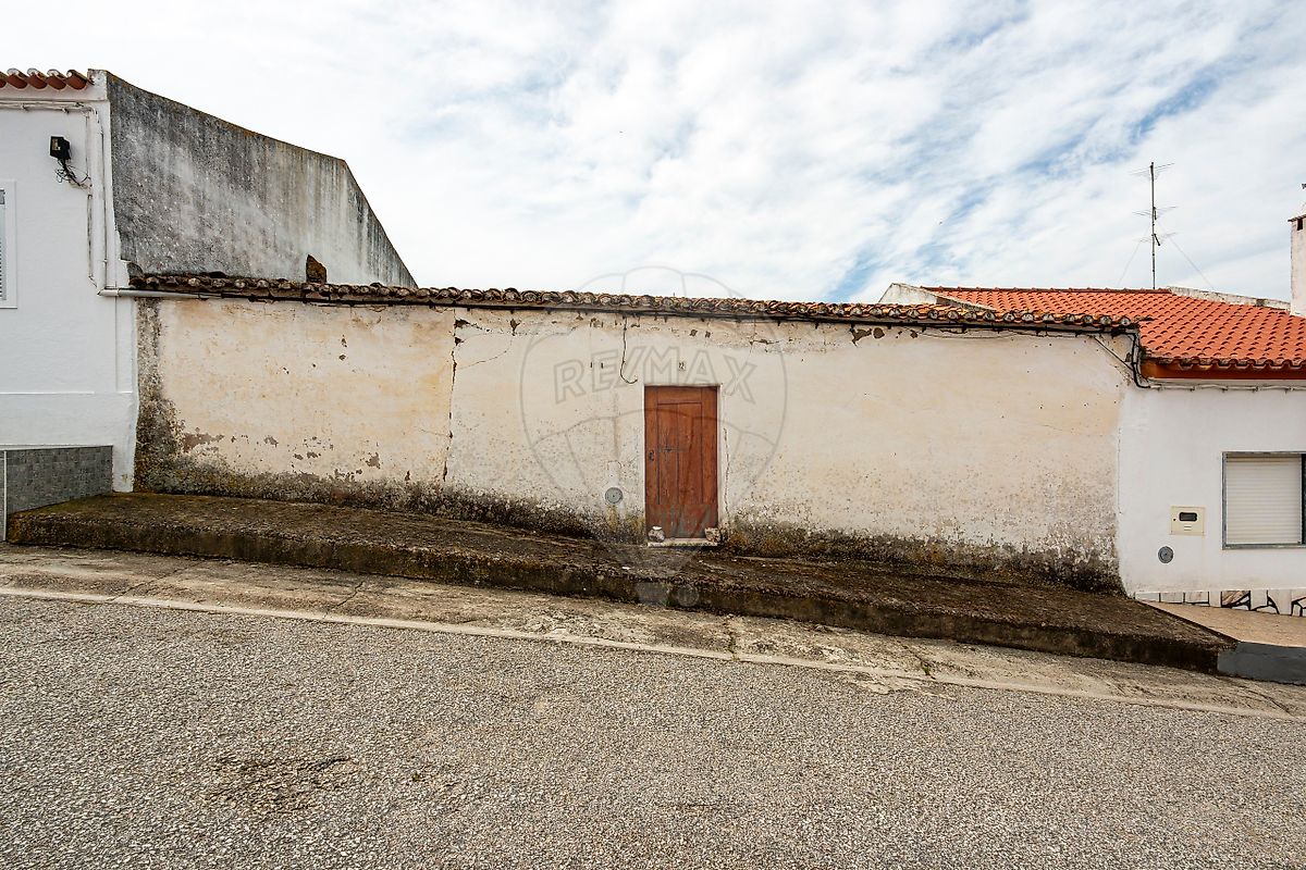 Moradia T2 à venda em Moura