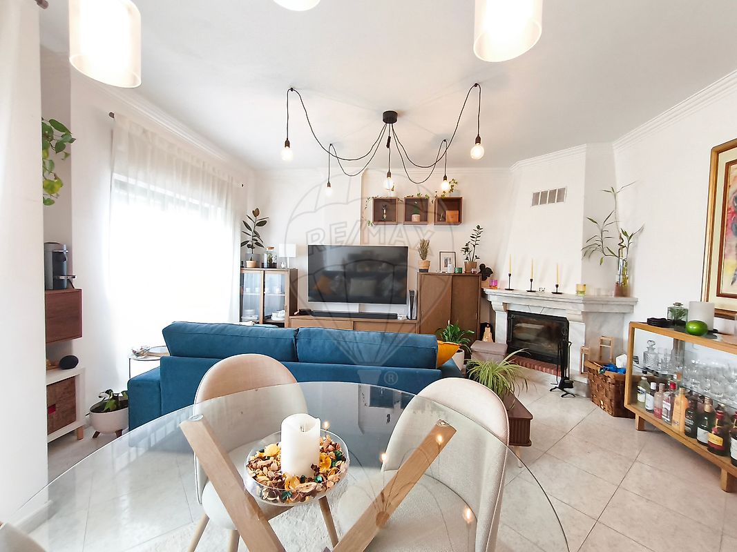 Apartamento T3 à venda em Sintra