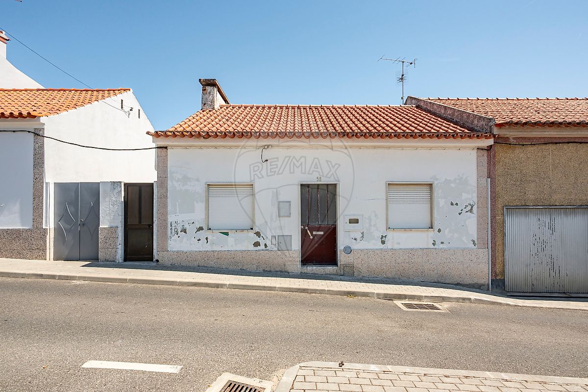 Moradia - Cabeção, Mora, Évora