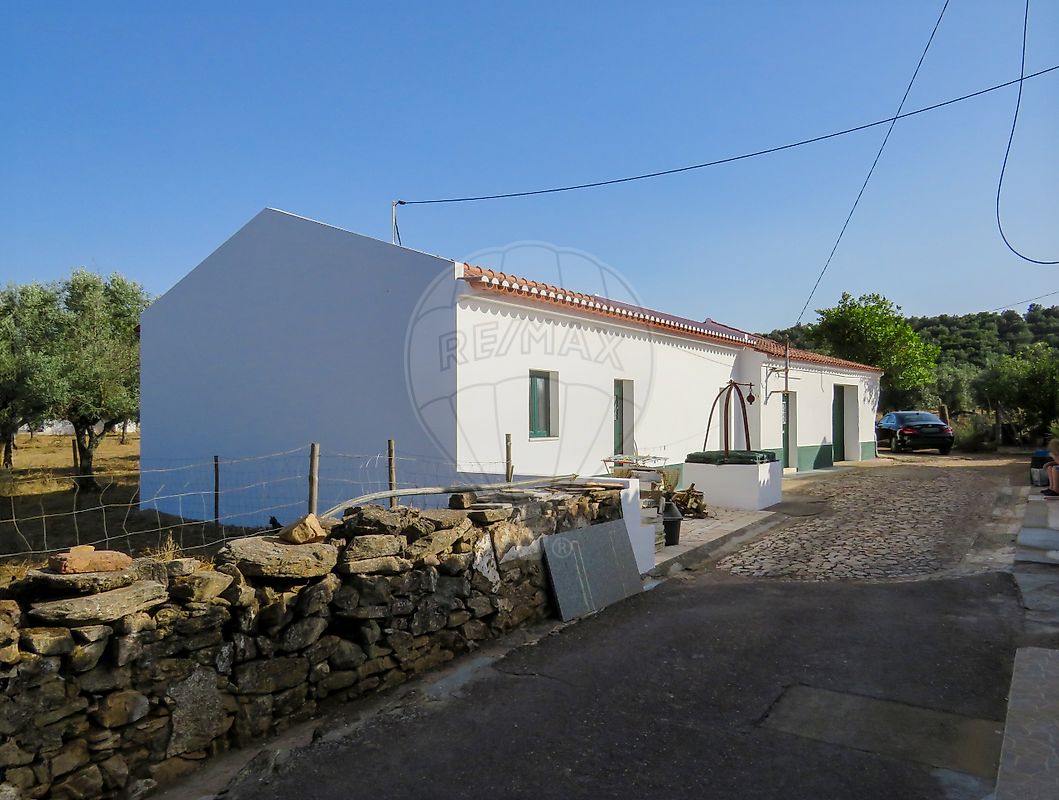 Moradia - Estremoz (Santa Maria e Santo André), Estremoz, Évora