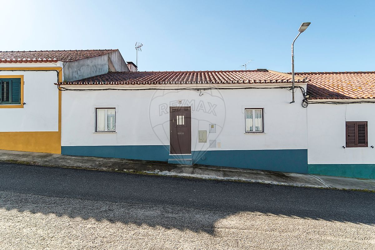 Moradia - Alcáçovas, Viana do Alentejo, Évora