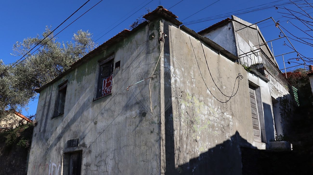 Moradia T2 à venda em Santa Marta de Penaguião