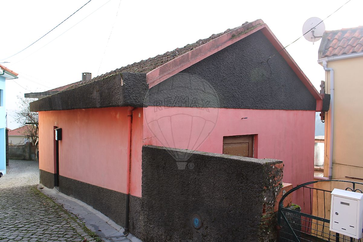 Moradia T2 para venda