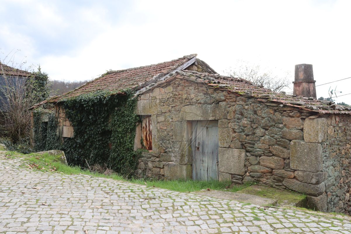 Moradia T0 para venda
