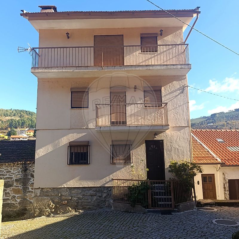 Moradia T2 para venda