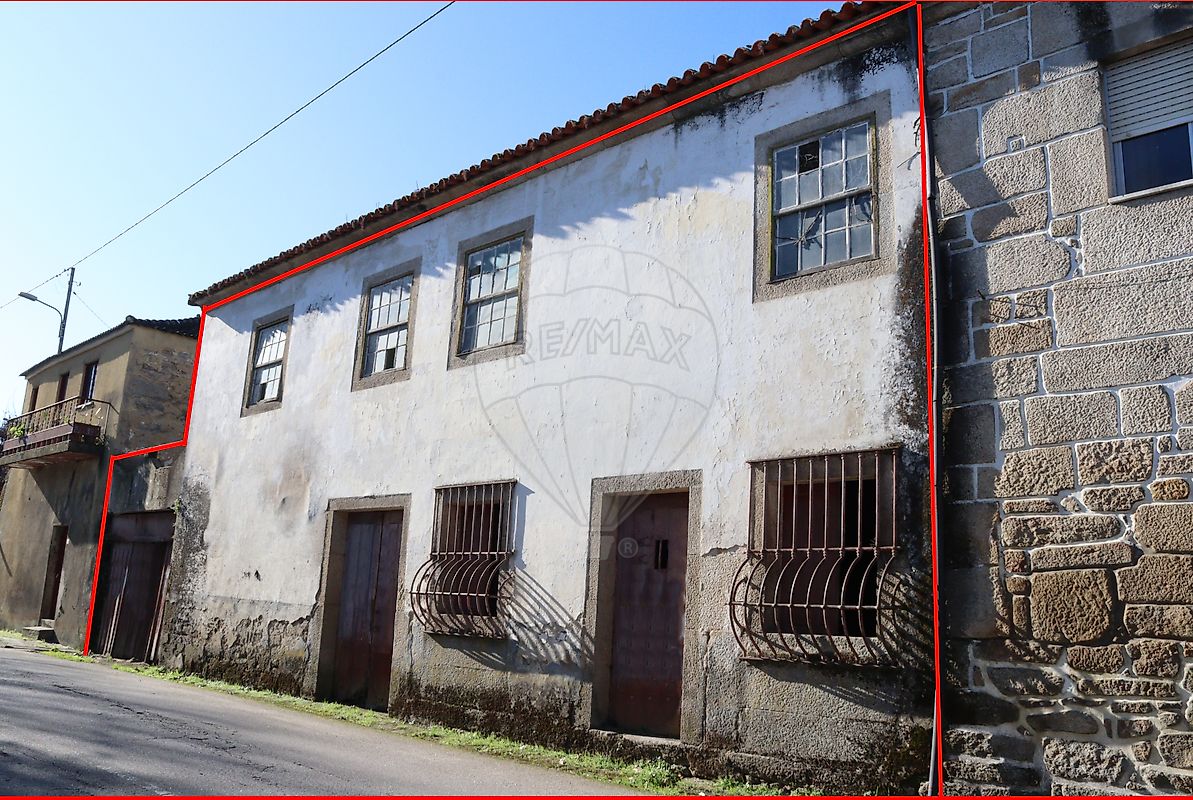 Moradia T4 para venda