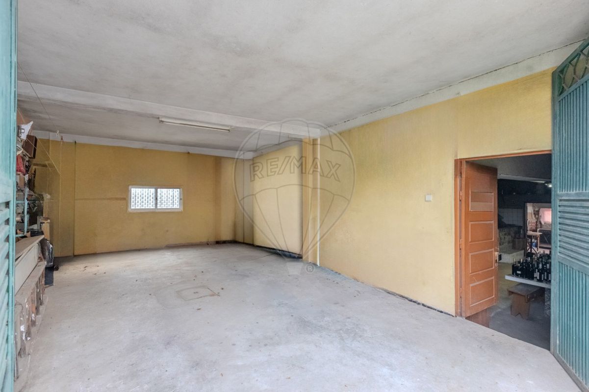 listing 124791046-7 picture-0