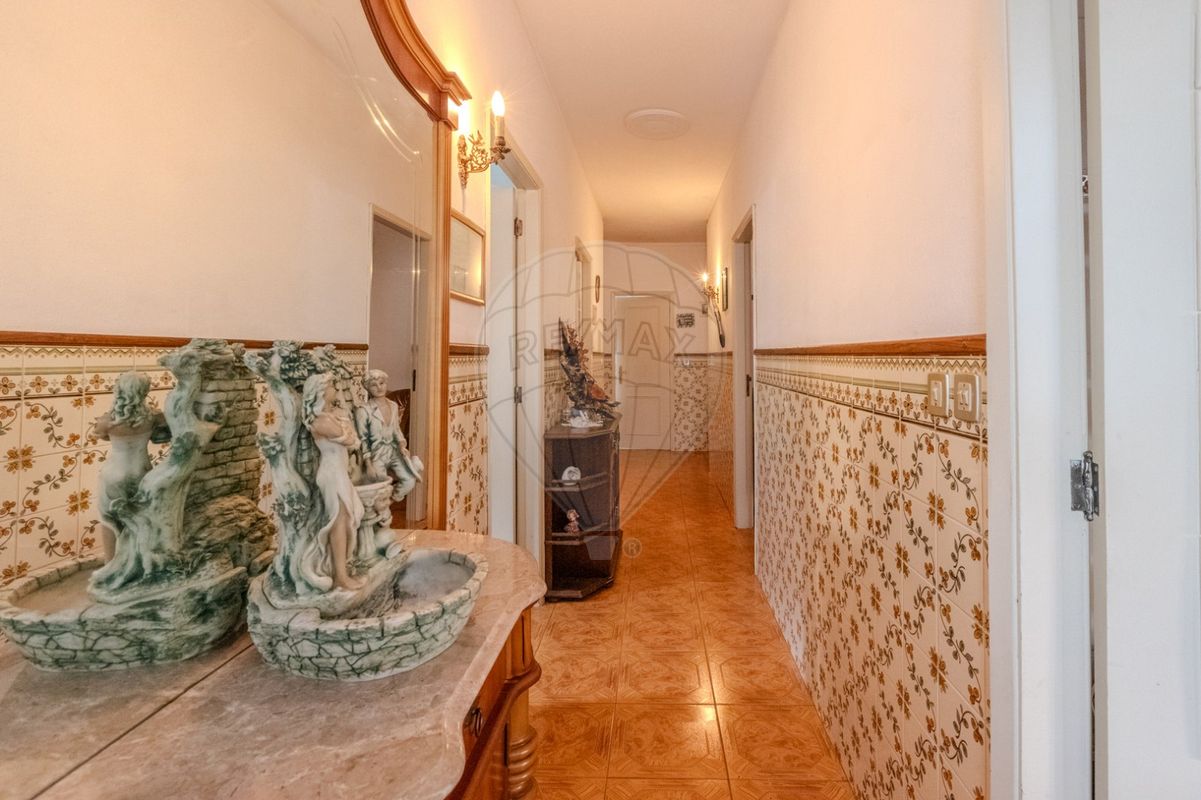 listing 124791046-7 picture-0