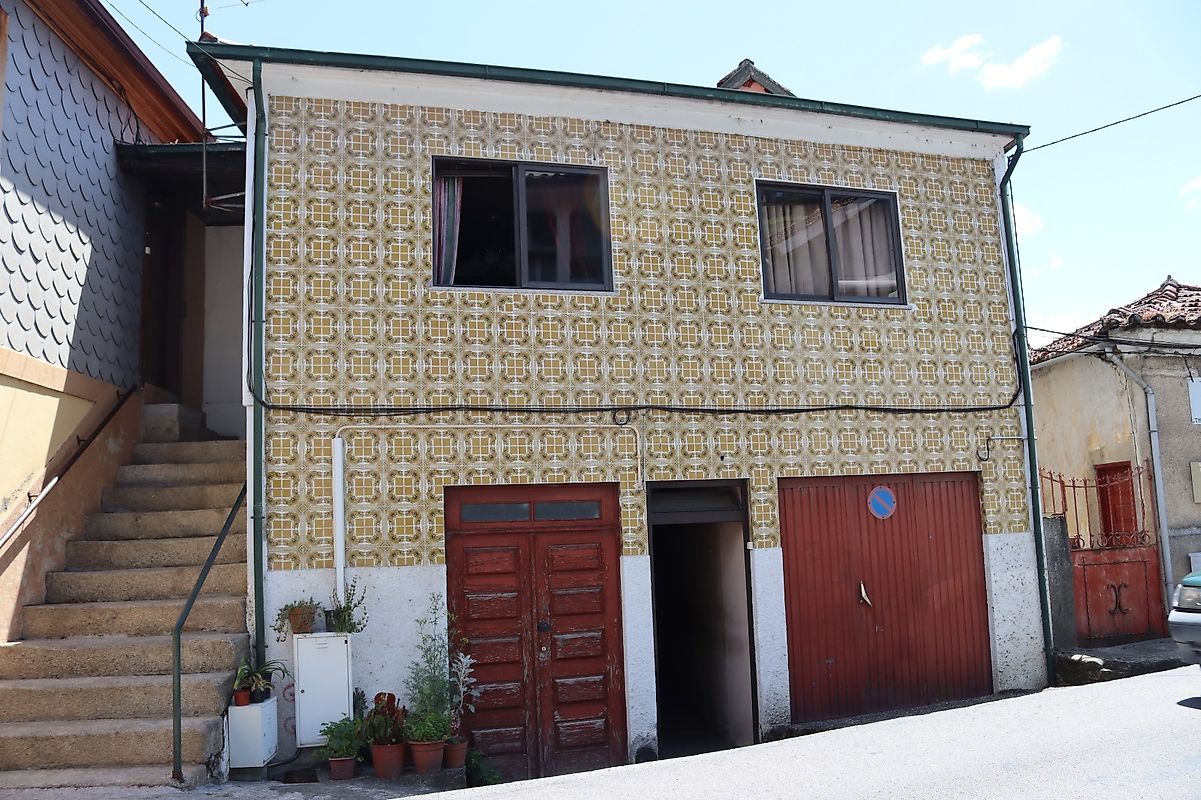 Moradia T6 à venda em Peso da Régua
