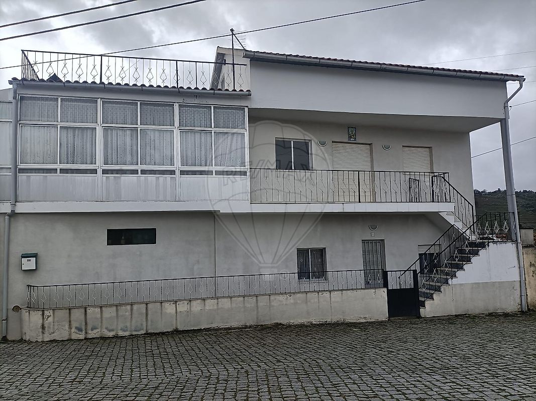 Moradia T4 para venda