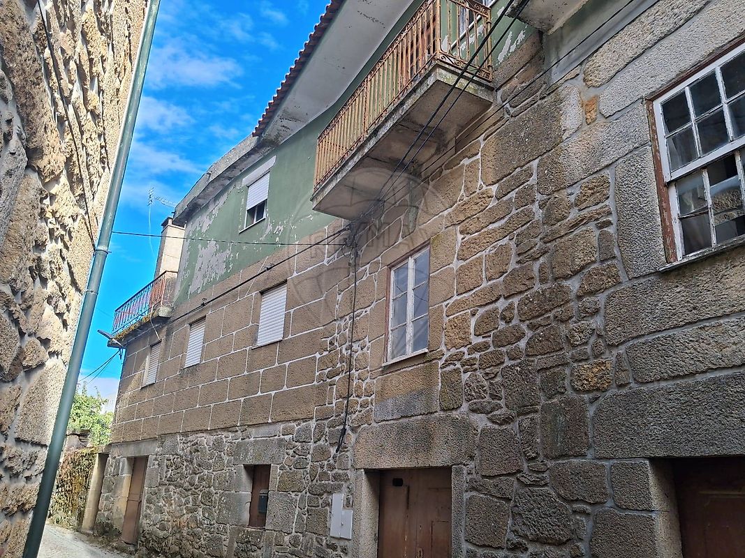 Moradia - São Cosmado, Armamar, Viseu