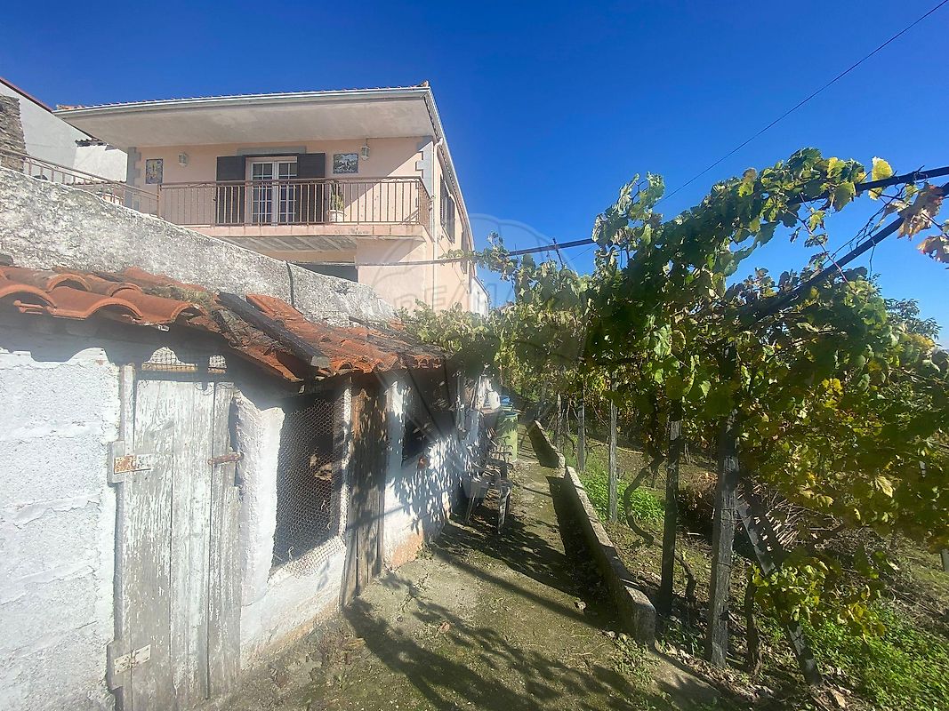 Moradia T2 à venda em Lobrigos (São Miguel e São João Baptista) e Sanhoane, Santa Marta de Penaguião — foto 9