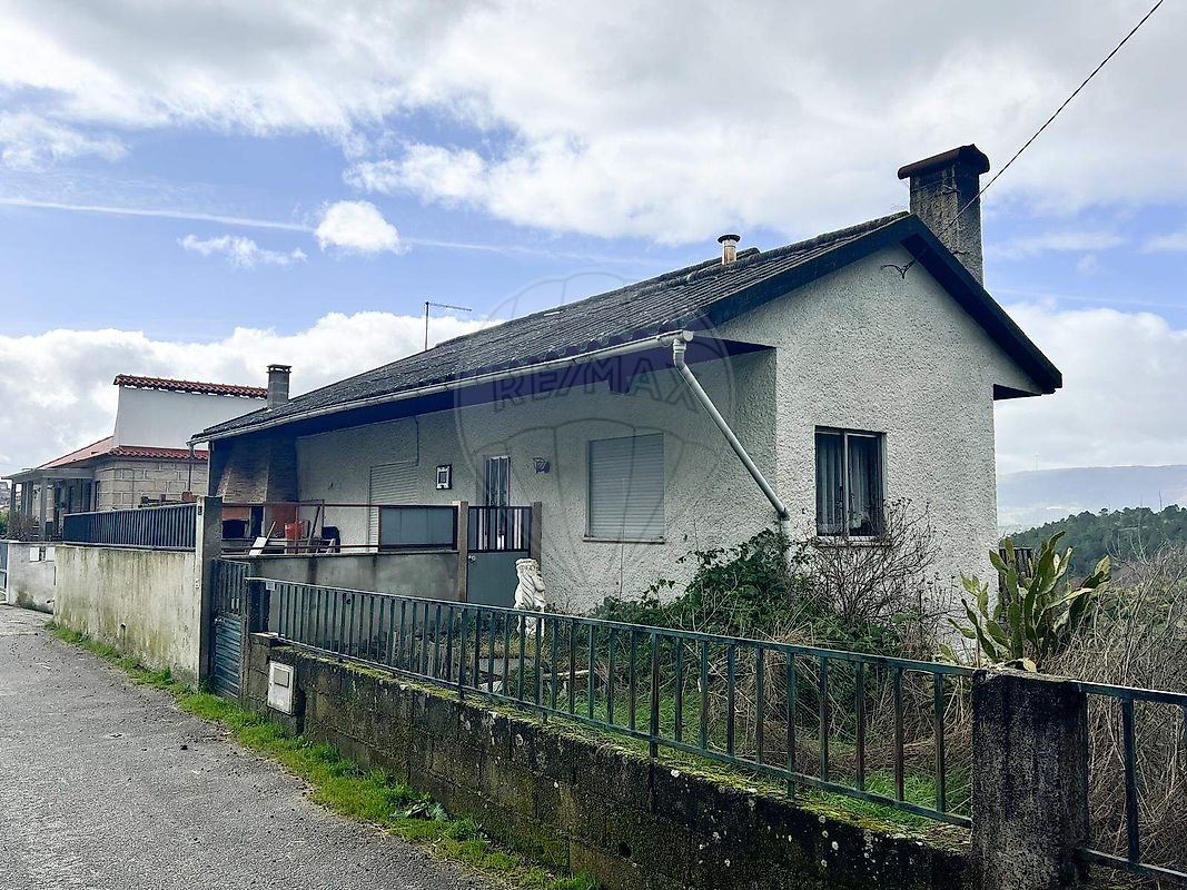 Moradia - Longa, Tabuaço, Viseu