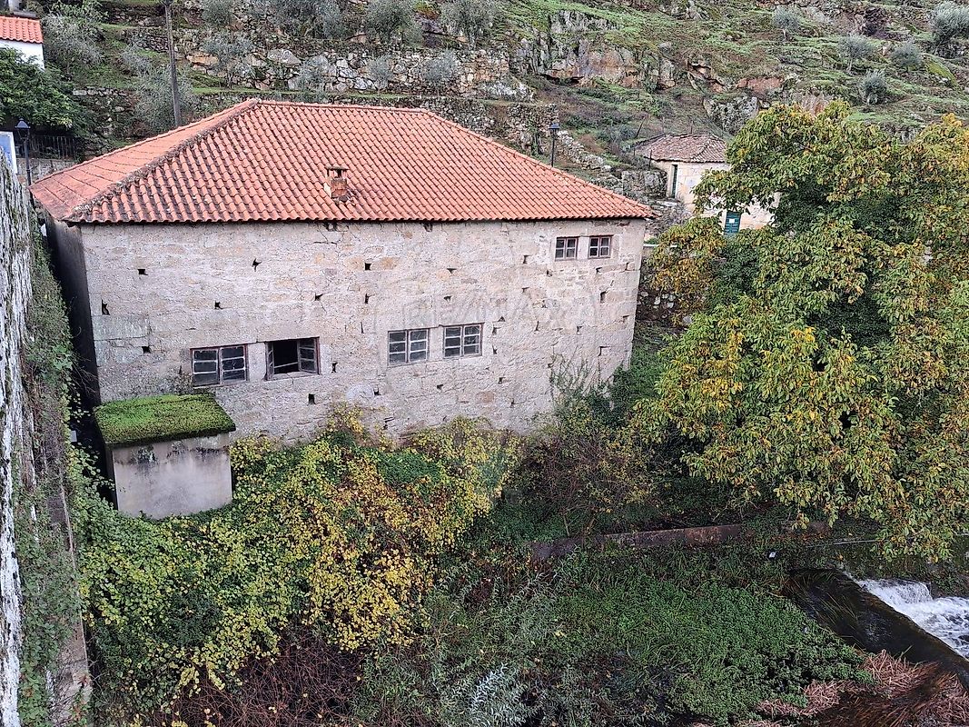 Armazém - Granja do Tedo, Tabuaço, Viseu