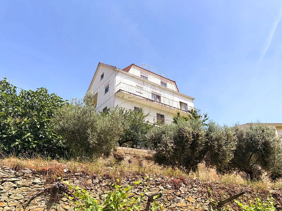 Moradia - Vilarouco e Pereiros, São João da Pesqueira, Viseu