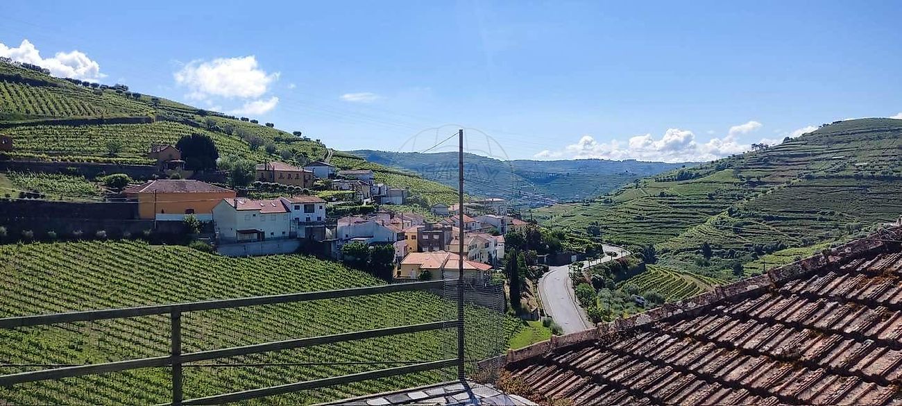 Moradia T3 à venda em Lobrigos (São Miguel e São João Baptista) e Sanhoane, Santa Marta de Penaguião — foto 2
