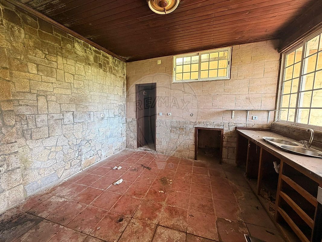 Moradia T3 à venda em Lobrigos (São Miguel e São João Baptista) e Sanhoane, Santa Marta de Penaguião — foto 9