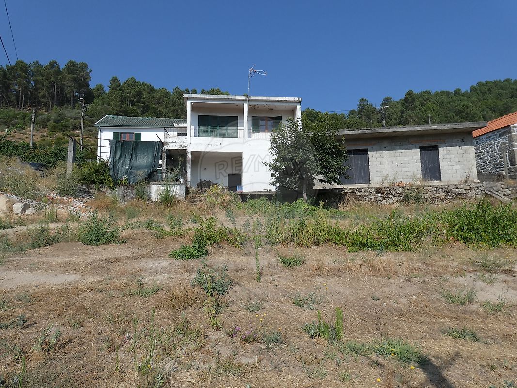 Apartamento T3 à venda em Tarouca