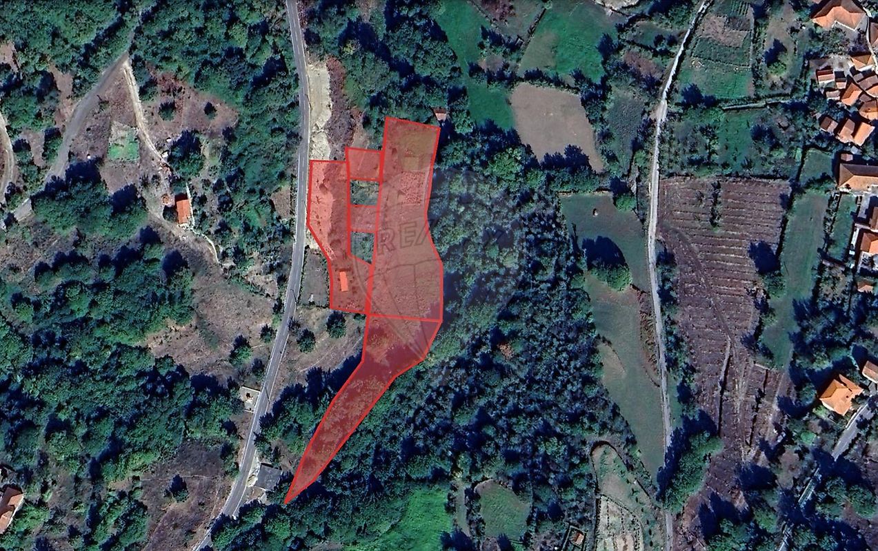 Terreno - Paus, Resende, Viseu