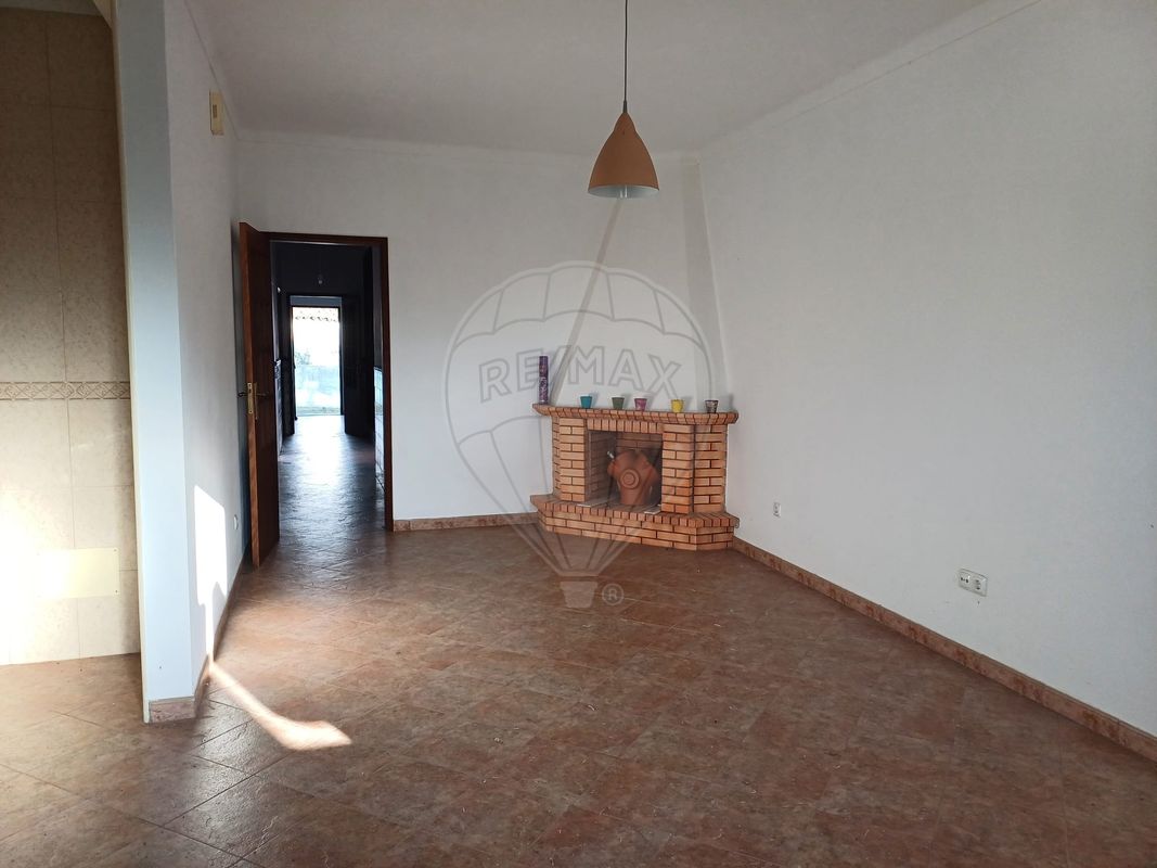 Moradia T2 para venda