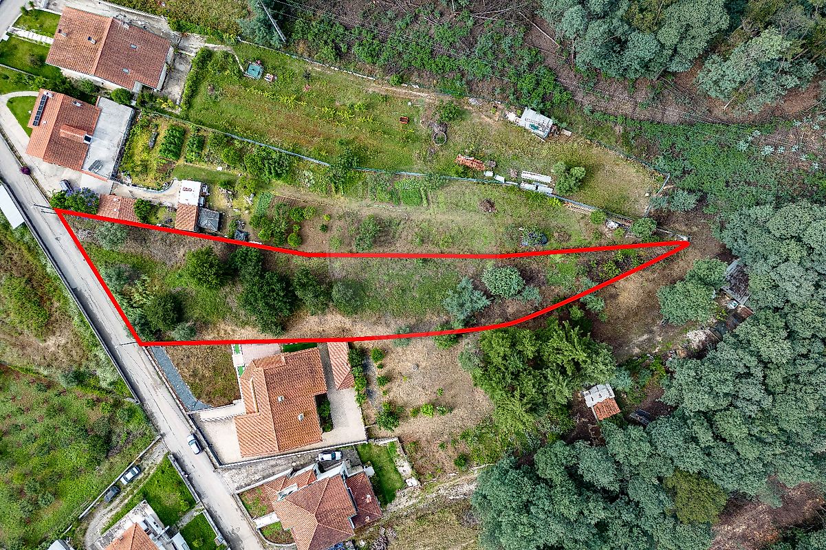 Terreno à venda em Coimbra