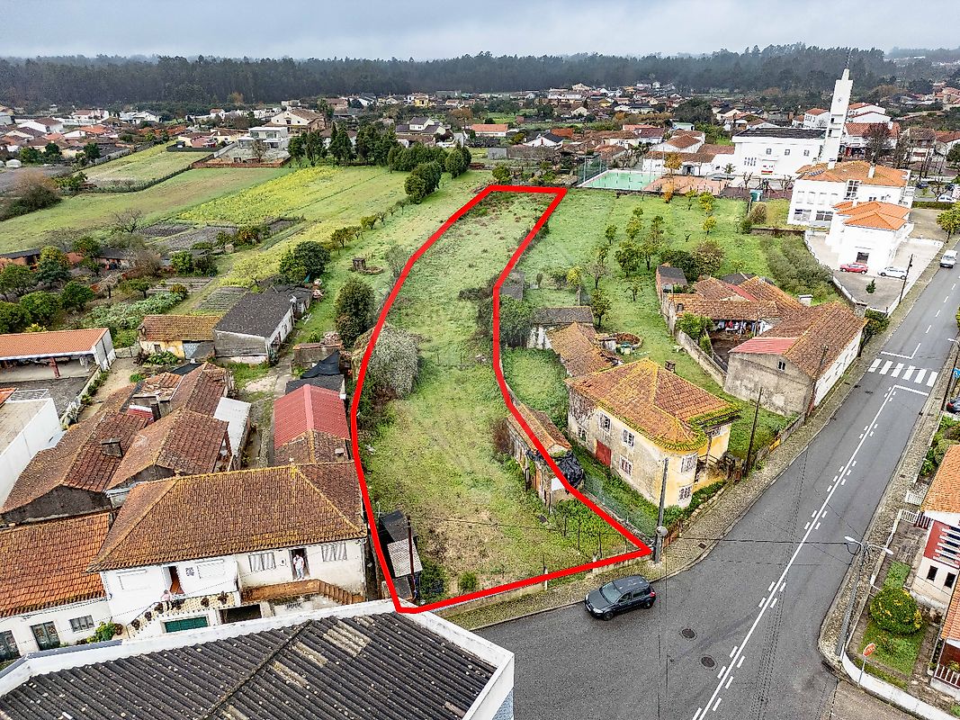 Terreno à venda em Cantanhede