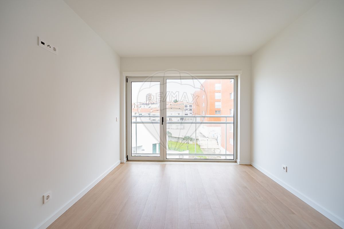 listing 124821073-6 picture-0