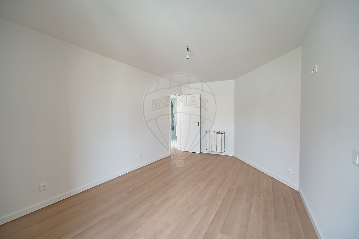 listing 124821073-6 picture-0