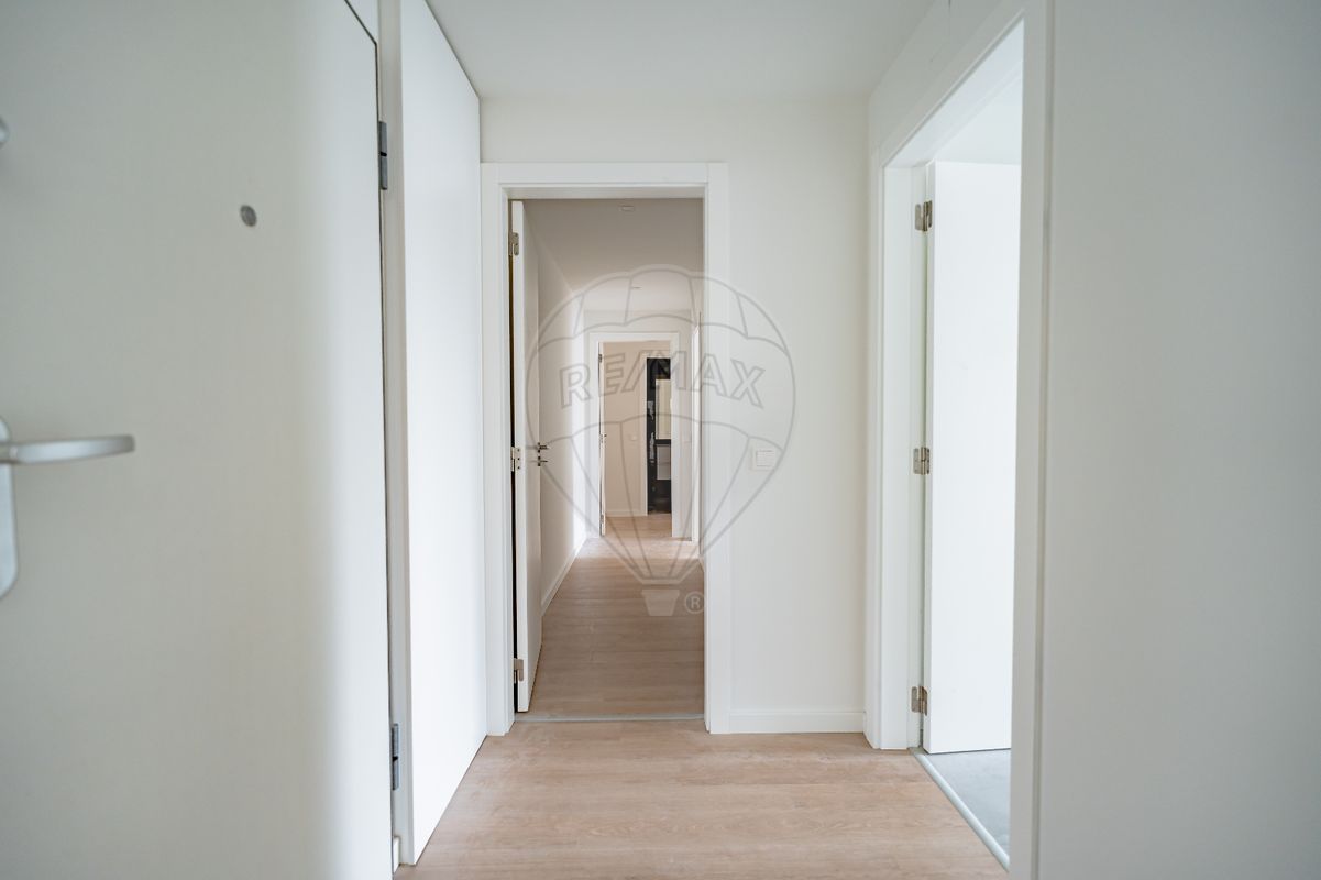listing 124821073-18 picture-0
