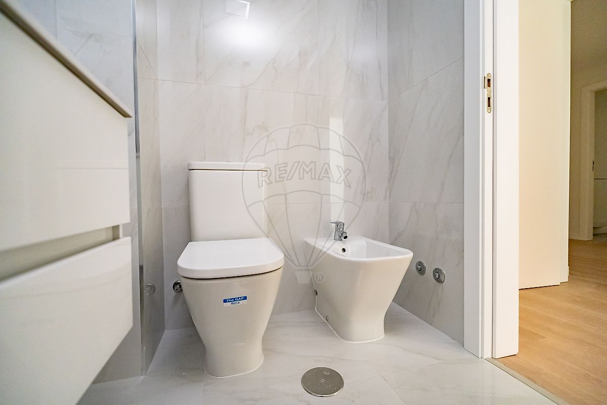 listing 124821073-5 picture-0