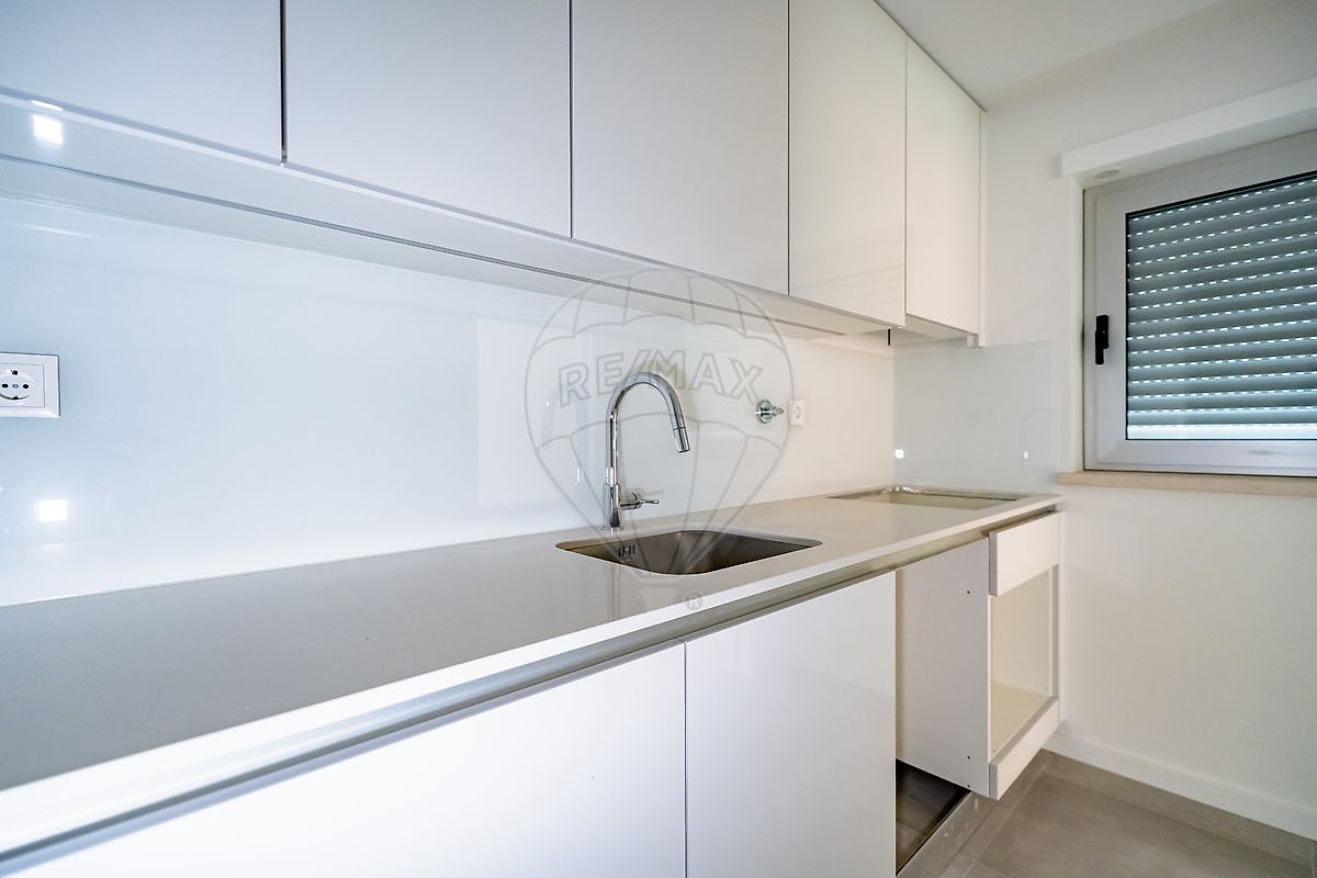 listing 124821073-5 picture-0