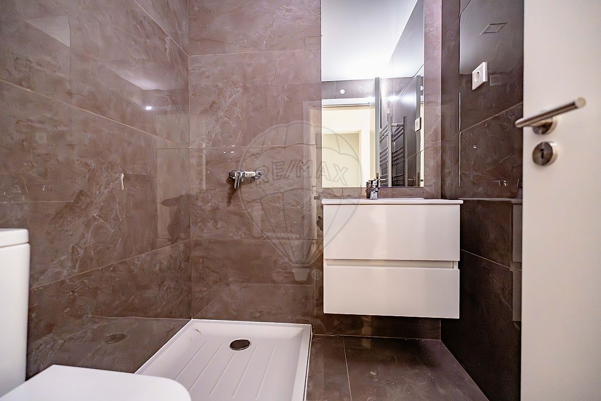 listing 124821073-5 picture-0